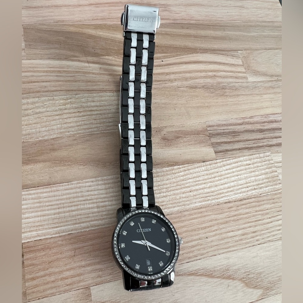 Citizen Ladies Watch Crystal Dial Markers Black & Stainless Band Quartz Date Wnd - Picture 10 of 16